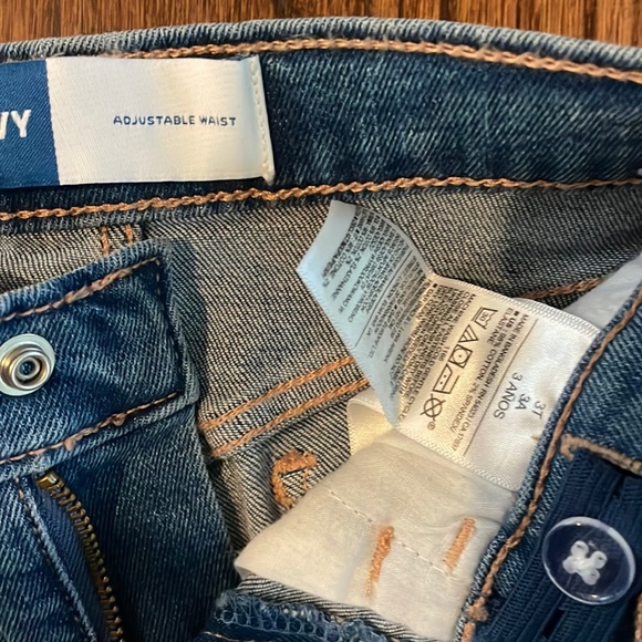 Old Navy Toddler Flare Jeans - Picture 2 of 4